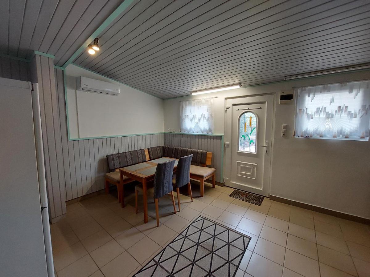 Steghouse Kis-Duna Domsod Exteriör bild